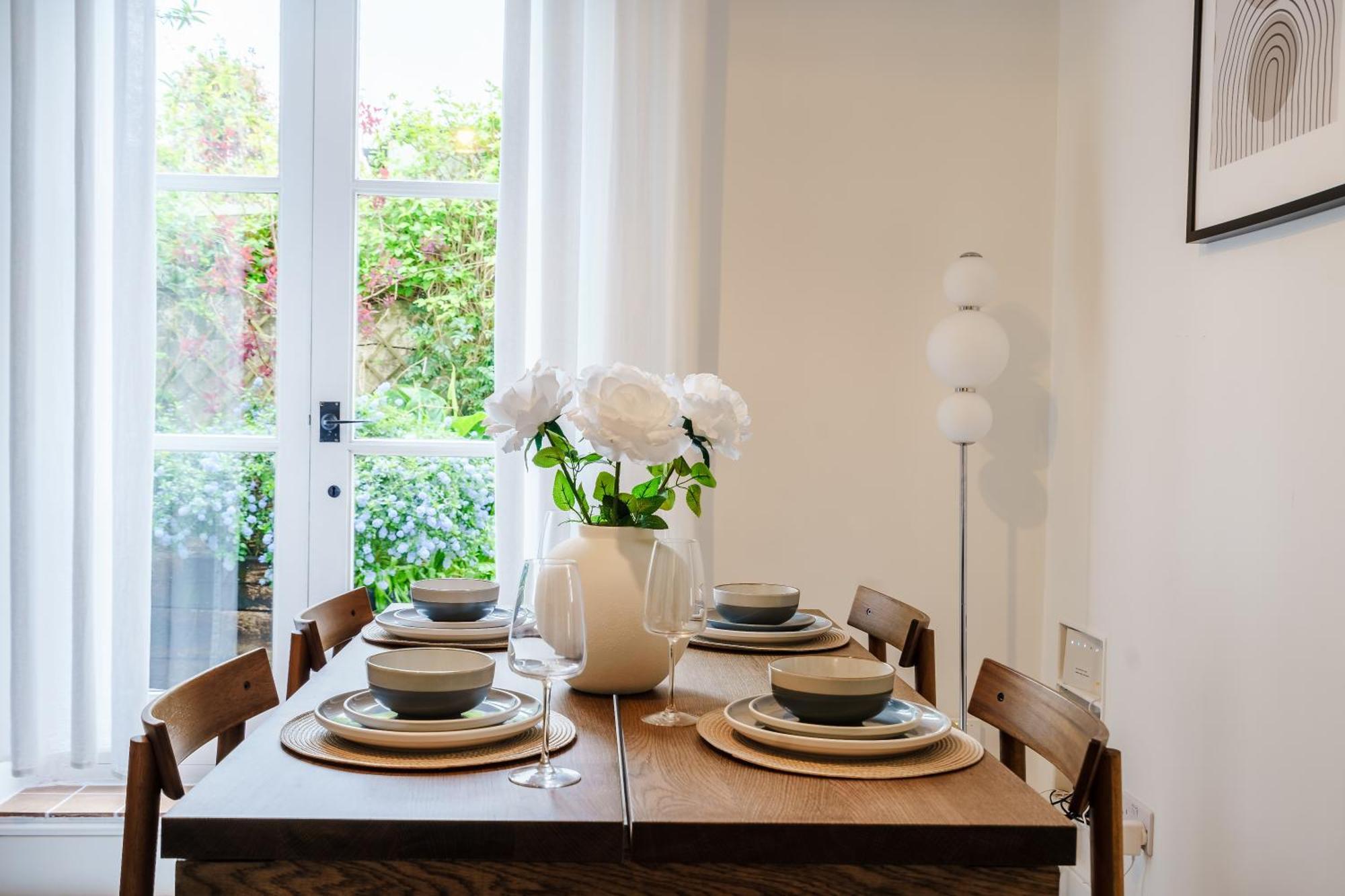 Holiday home Inspohome Pontcanna Haven 2-bed House Garden Netflix Games Freeparking