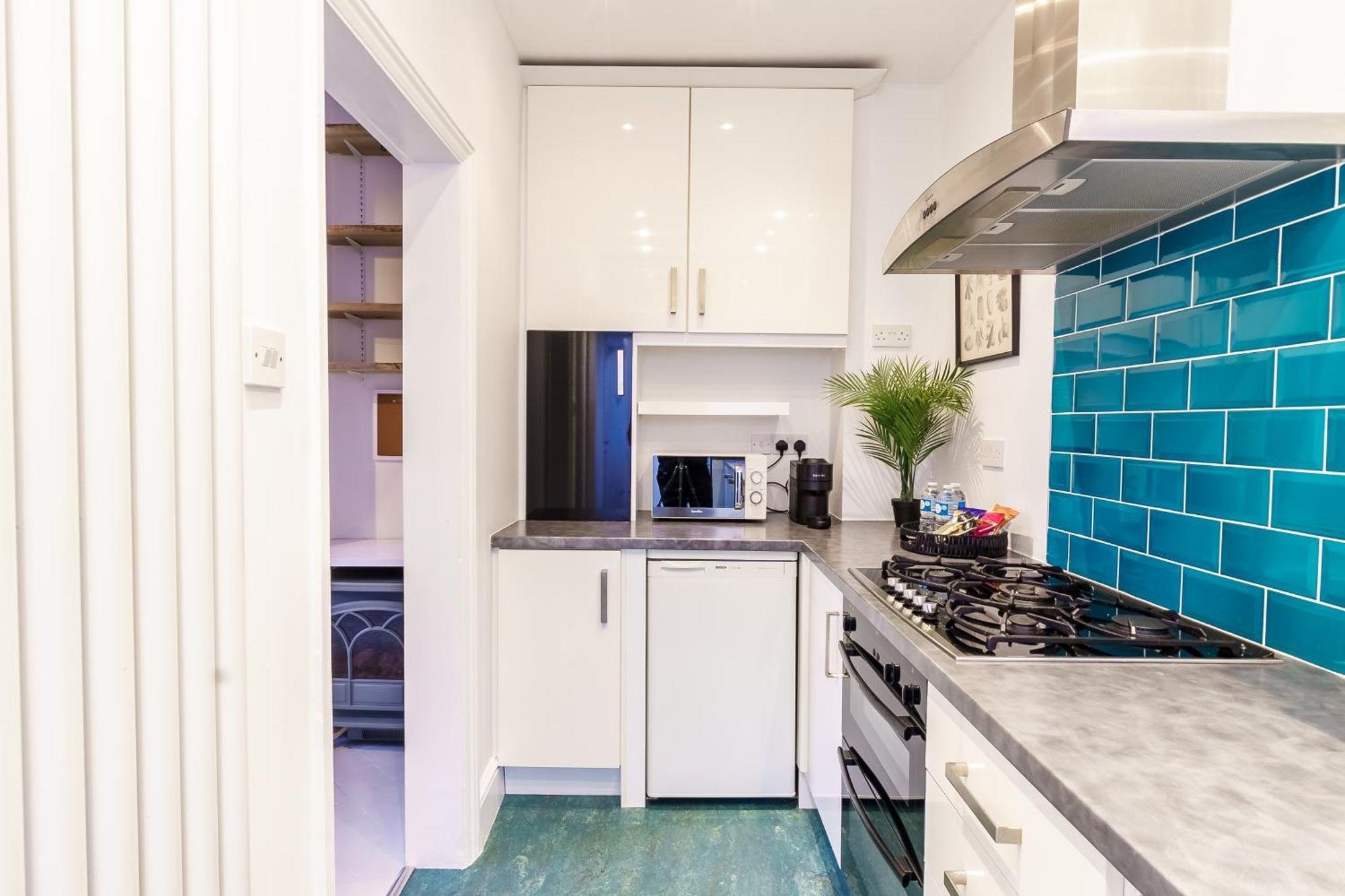 Inspohome Pontcanna Haven 2-bed House Garden Netflix Games Freeparking *