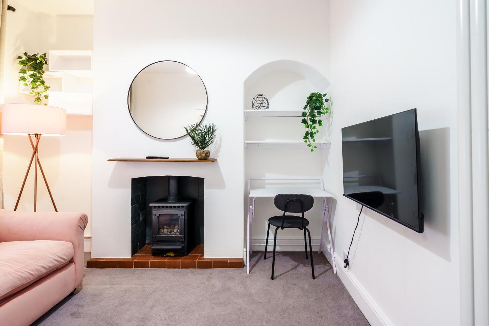 Inspohome Pontcanna Haven 2-bed House Garden Netflix Games Freeparking *